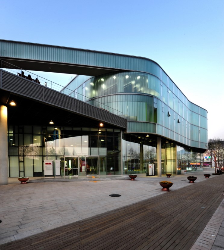 明知大学校园风景